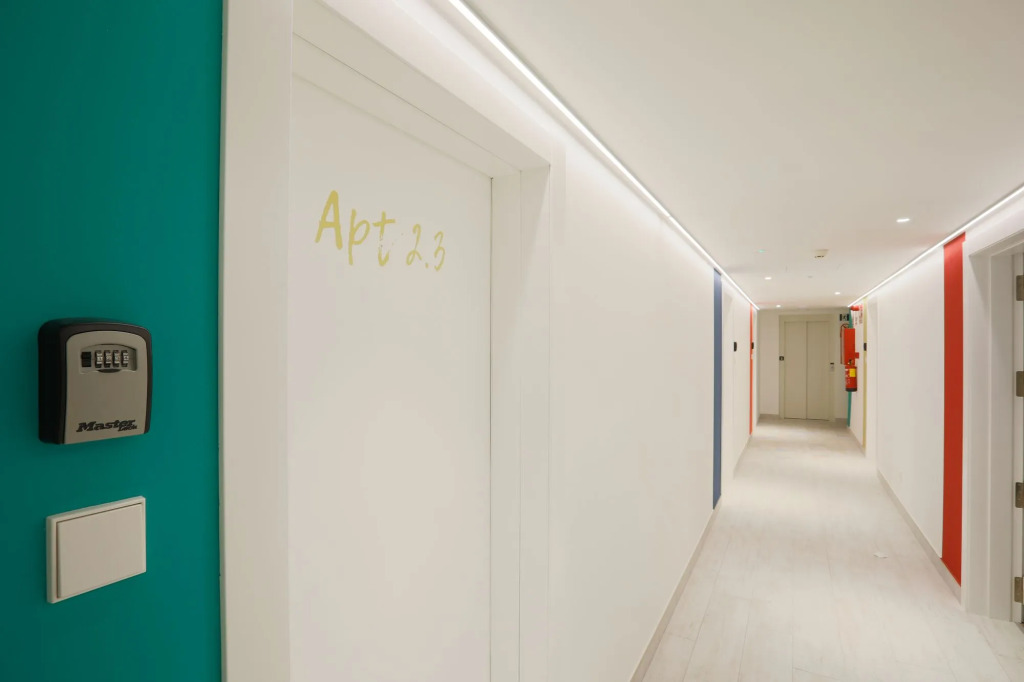 Home Art Apartments Salamanca