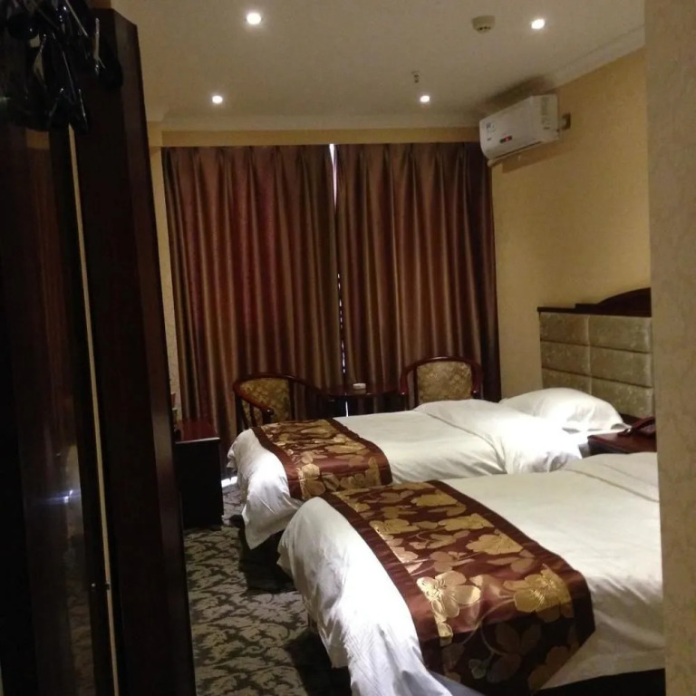 Vanble Hotel (Chongqing Yuanyang light rail station)