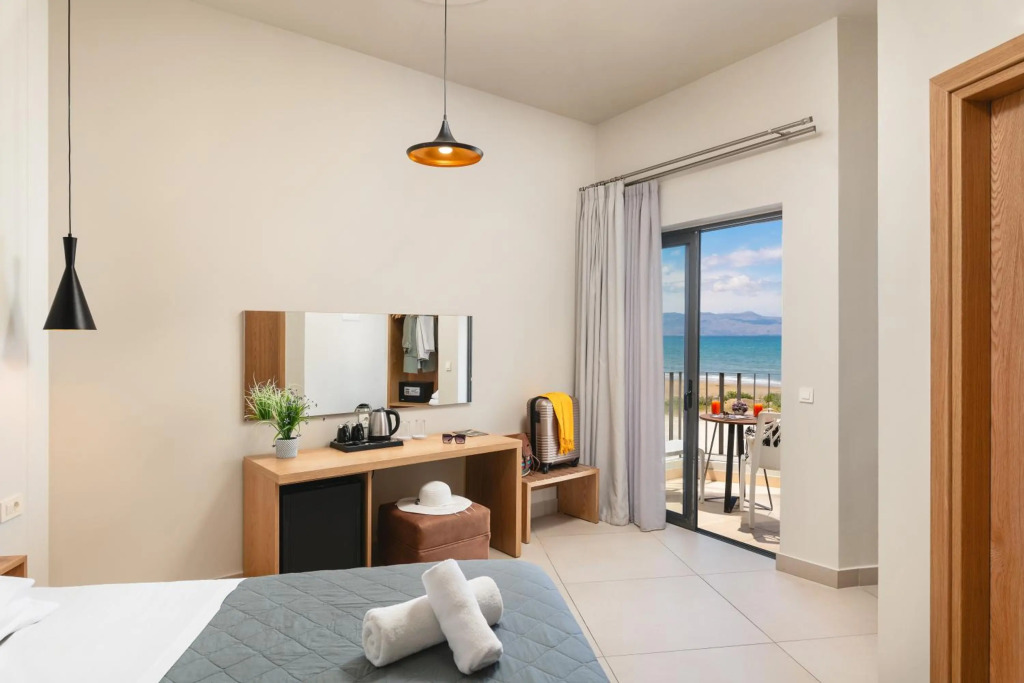 Elia Agia Marina Resort