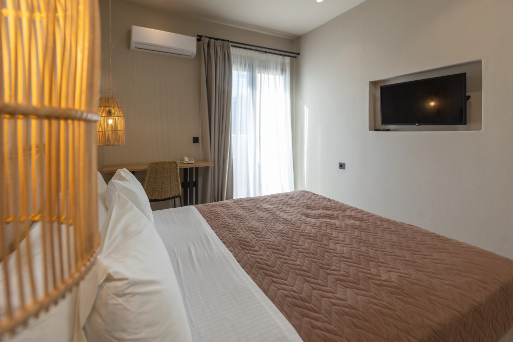 Panas Hotel