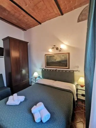 Saturnia House