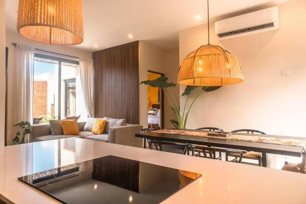 TOH luxury 2 Bedroom Minutes From Downtown