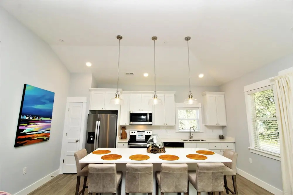 Beacon Quarters by KEES Vacations