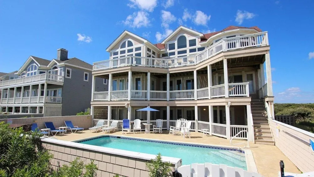 Windrift - 6 Br Home
