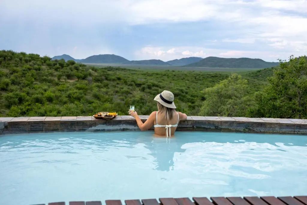 Buffalo Ridge Safari Lodge
