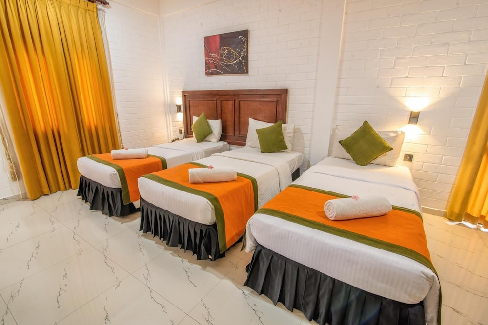 Hotel Mahanuge
