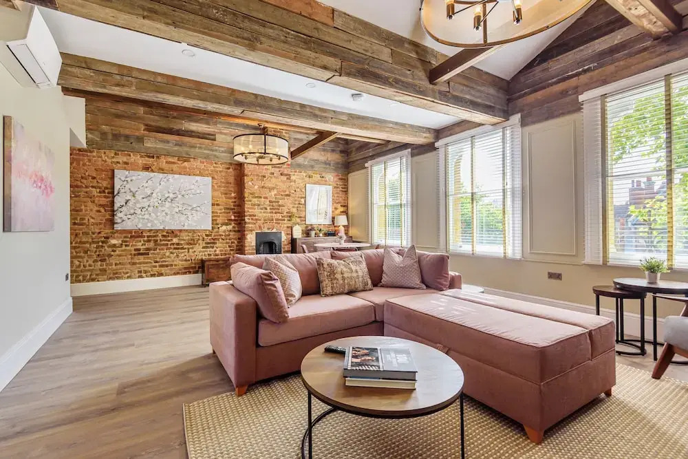 Oak & Poppy Apartments