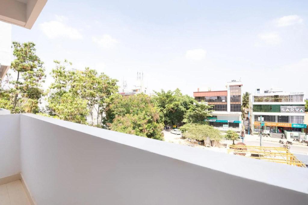SilverKey Executive Stays 27924 Yelahanka New Town