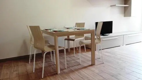 Gloria House Check in at Via Giuseppe Garibaldi n 104