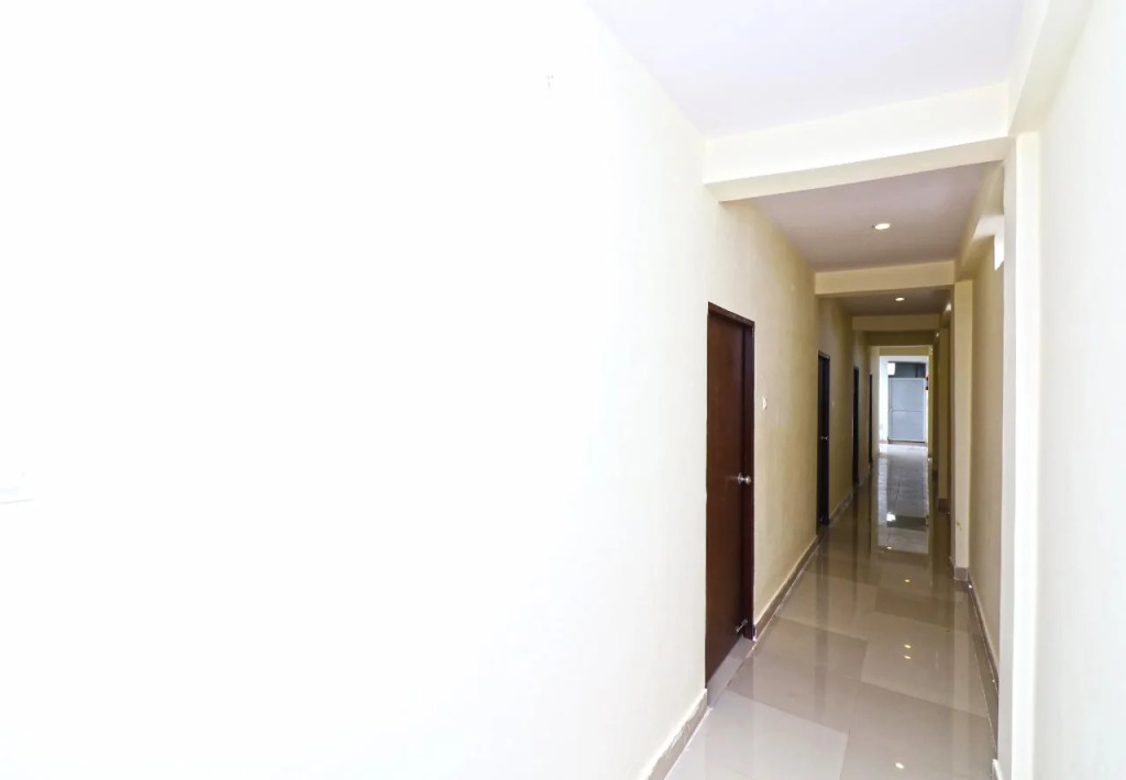 Anmol Plaza by OYO Rooms
