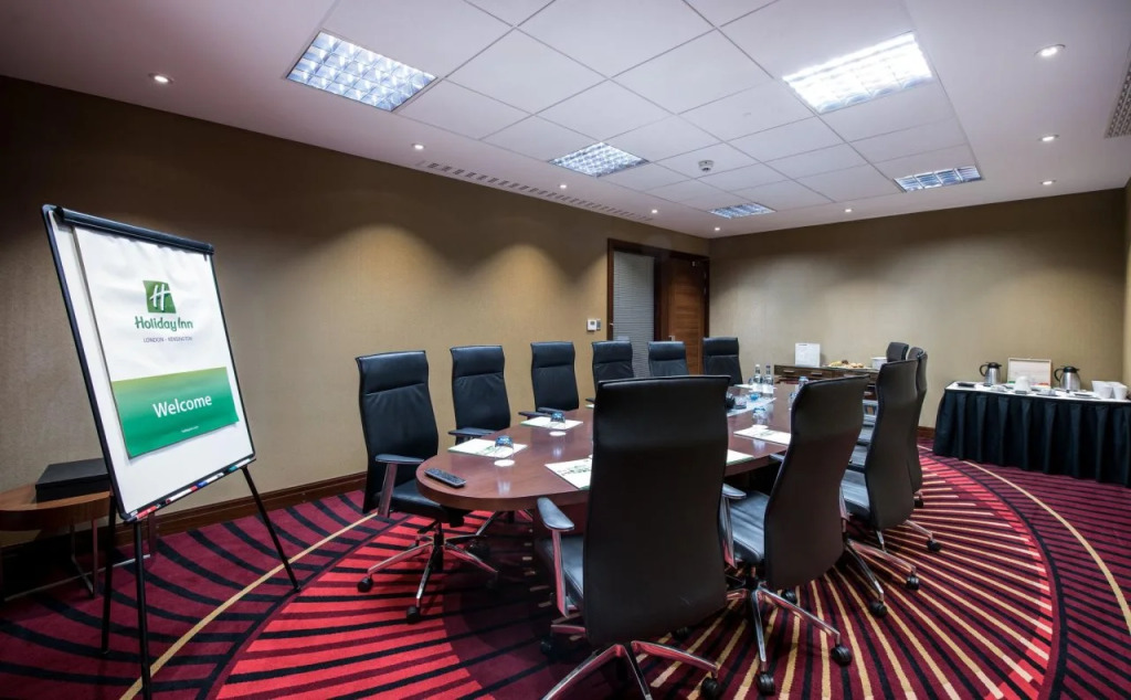 Holiday Inn London Kensington High St. by IHG