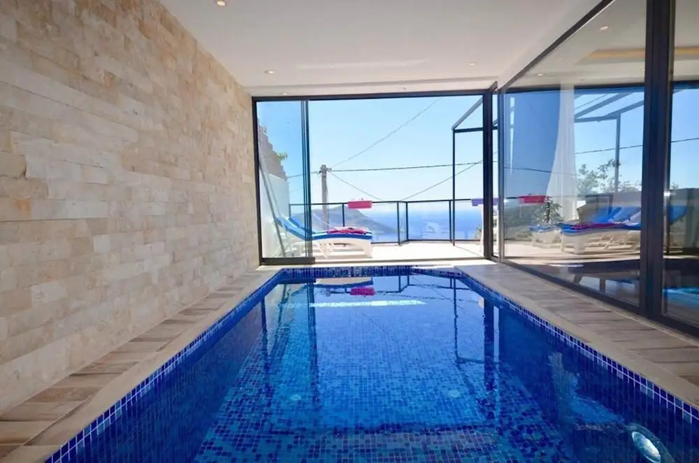 Villa Aura