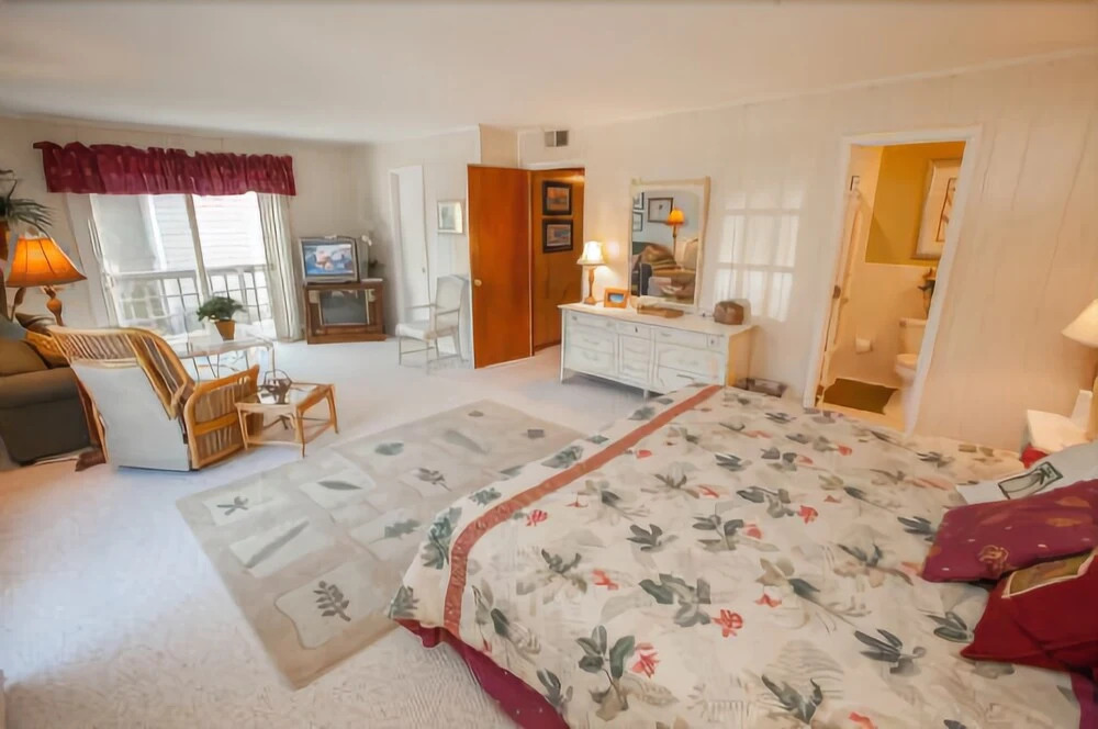 114 77th Street - 5 Br Home