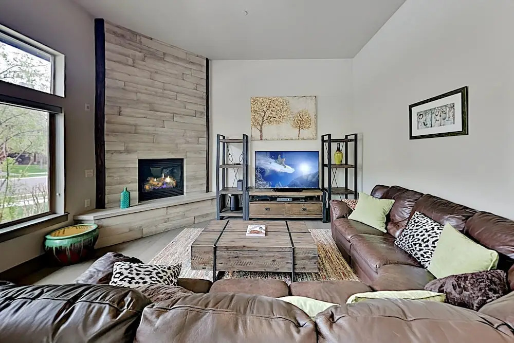 Park City Mountain Basecamp W/ Pool & Hot Tub 4 Bedroom Townhouse