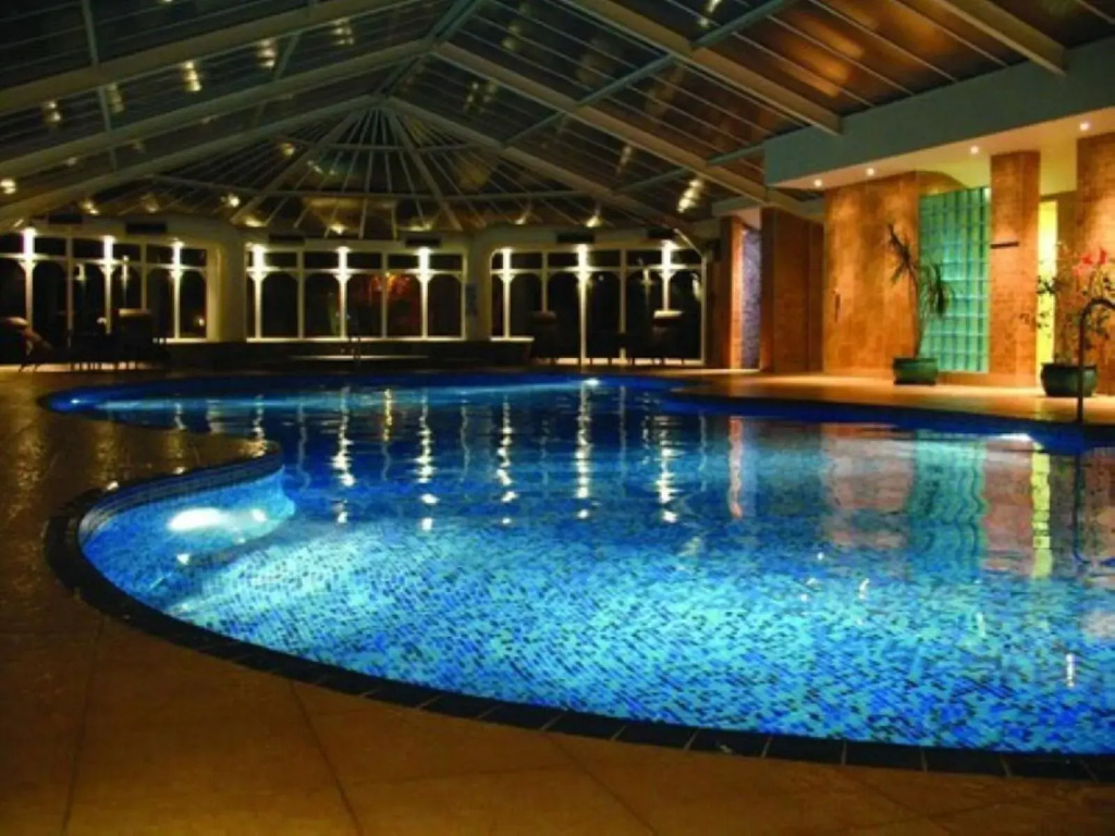 Metropole Hotel and Spa