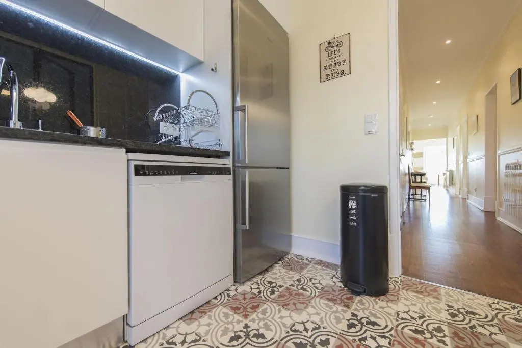 Spacious 4bdr River View
