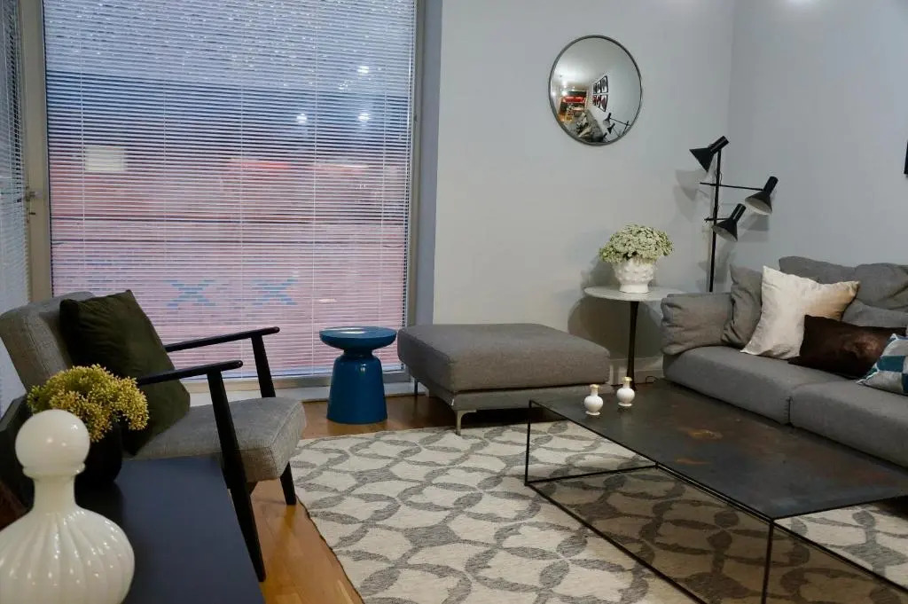 Stylish Highcross 1bed Apartment- Central