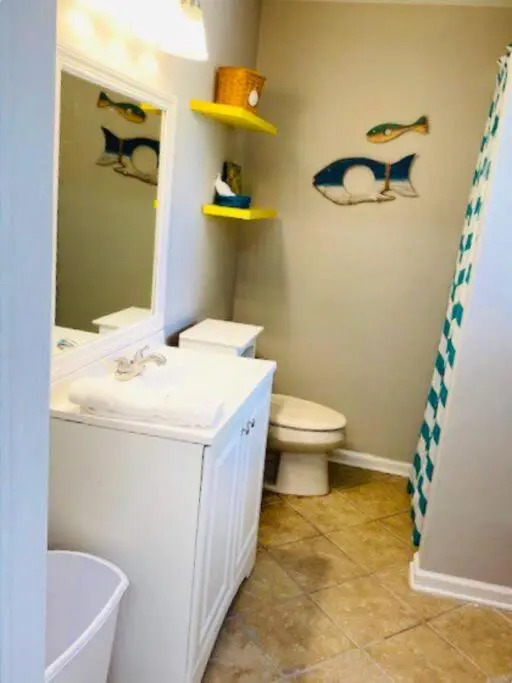 Mini Pearl, Private 2 BR - 1 block to BEACH!