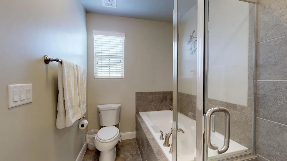 Sweet 3 Bedroom Apts