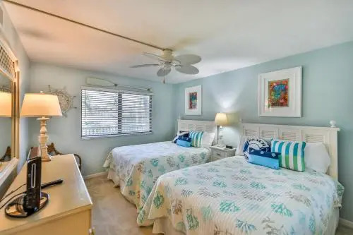 Compass Point 221