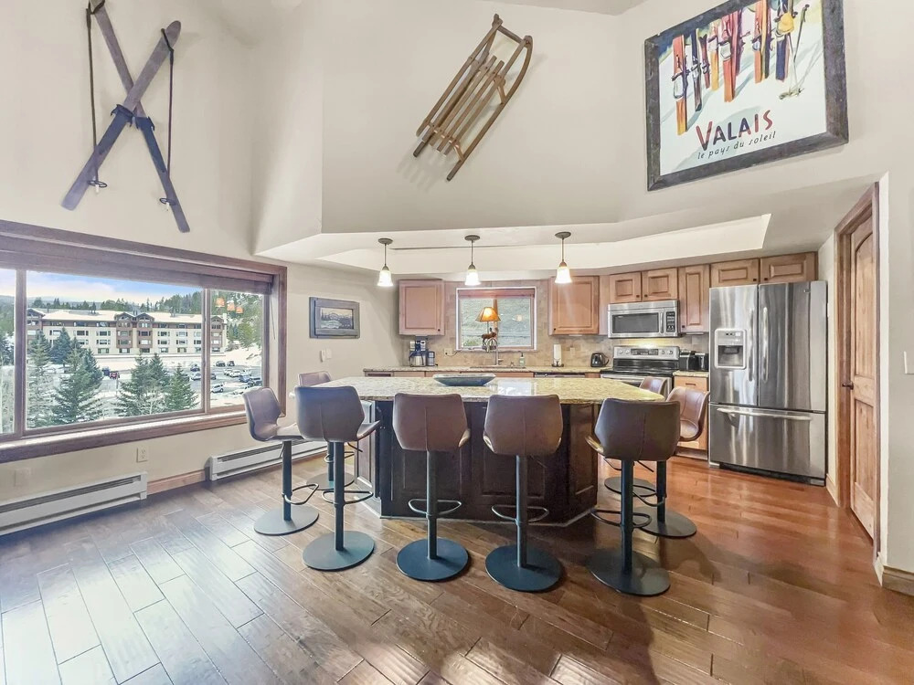 Be410 Bridge End Pet Friendly 3 Bedroom Condo by RedAwning