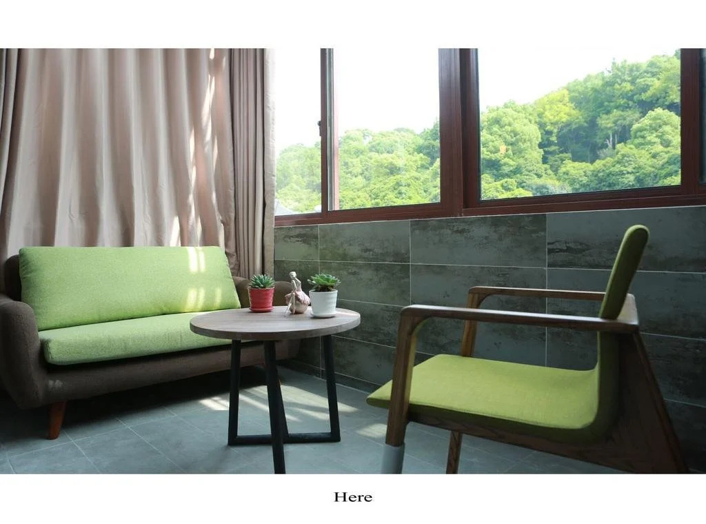 Hangzhou Here Art Hostel