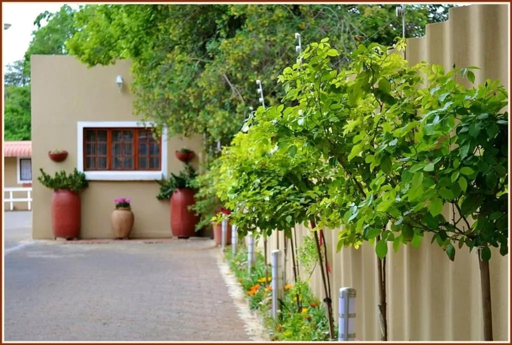 Jock-Inn Guest House