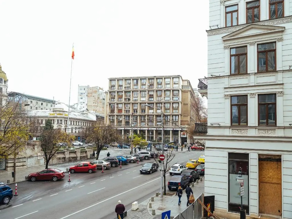 Amazing Location - City Center Studio