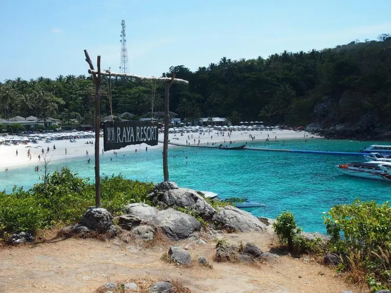Bungalow Raya Resort