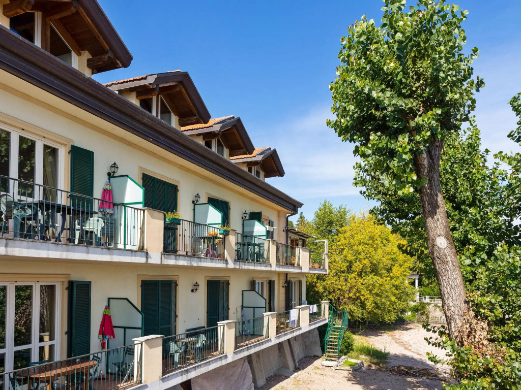 Residence Located on the Shores of Lake Maggiore