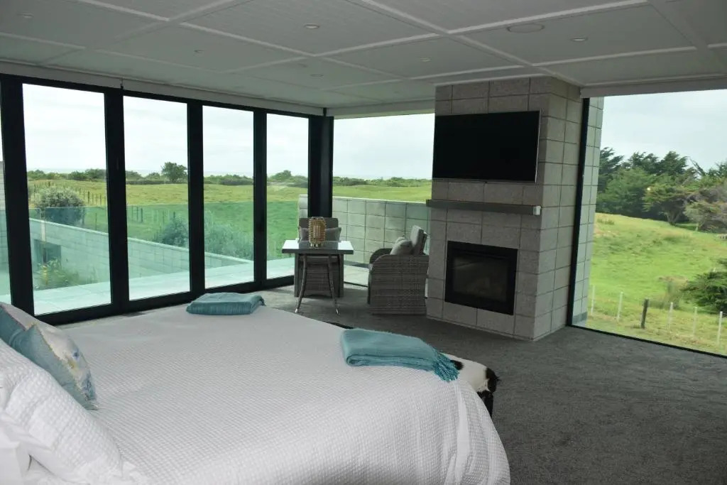 157 Field Way Luxury Lodge