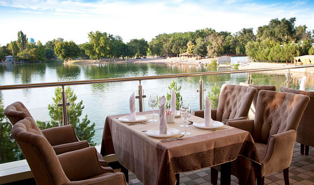 LAKE PARK hotel