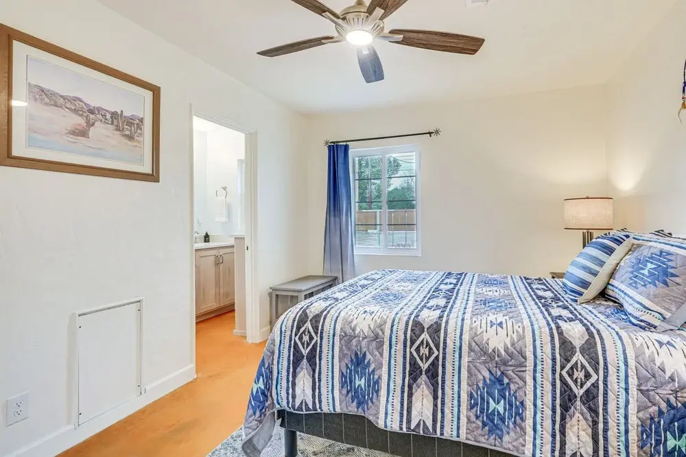 Stylish Tucson Townhome < 1 Mi to Arizona Stadium!