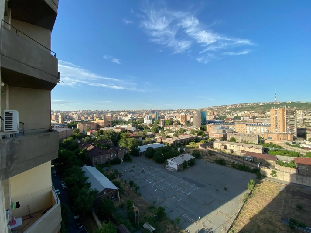Argishti street 2 bedroom Elegance apartment with balcony GL152