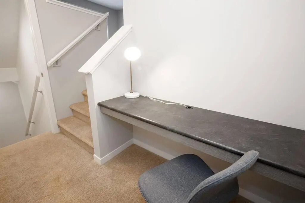 Modern and Comfortable Townhouse in South Winnipeg