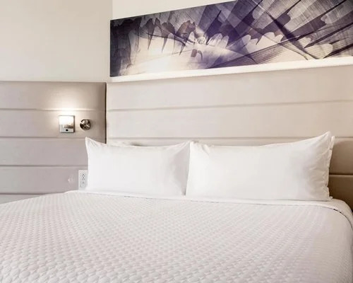 Crowne Plaza/ Stay Bridge Suites Atlanta Midtown - 5 Nights, Atlanta, USA