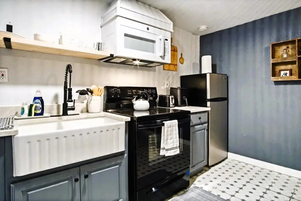 Harmony Studio 5min-asian Dist Full Kitchen