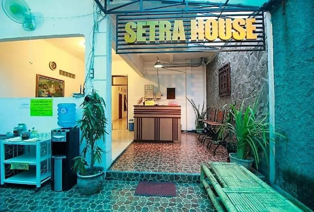 OYO 418 Setra House