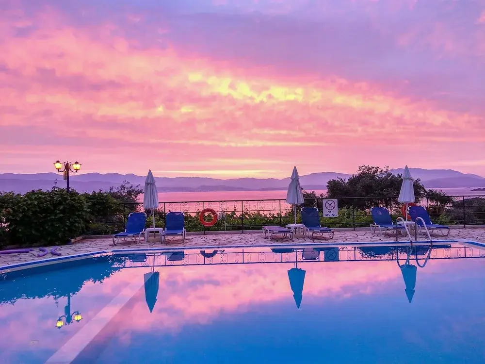 Dionysos Studios & Apartmets