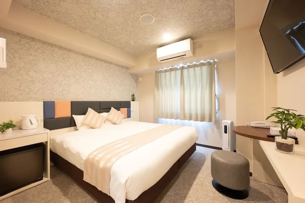 Naha Crystal Hotel