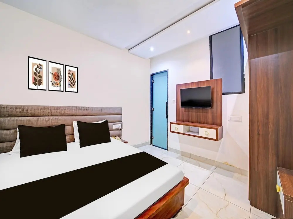 Townhouse LIG Main Road Indore