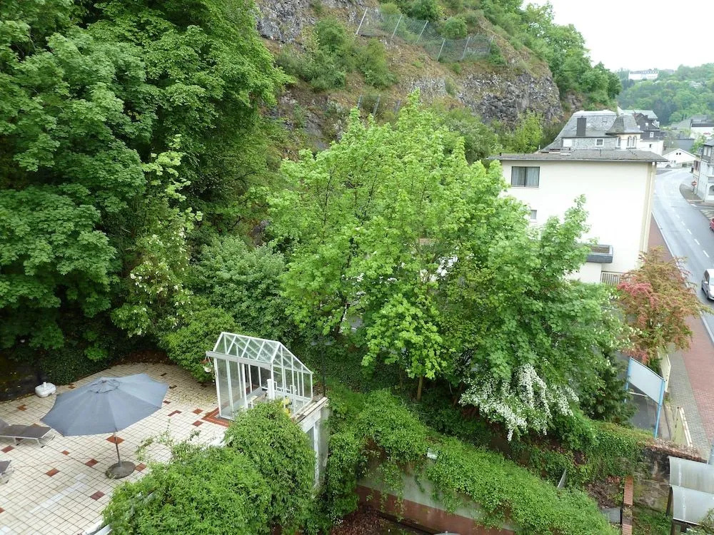 Edelstein-Hotel