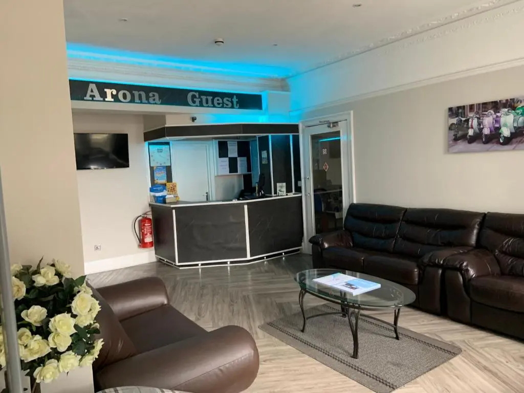 Arona Guest Hotel