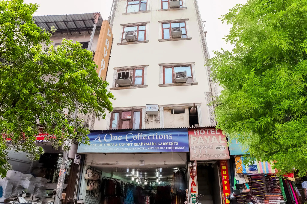 OYO 71555 Hotel Payal