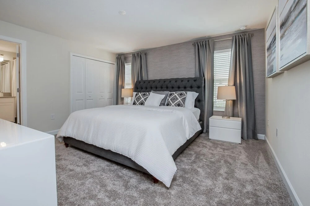 4 Bedroom Town Home with Pool