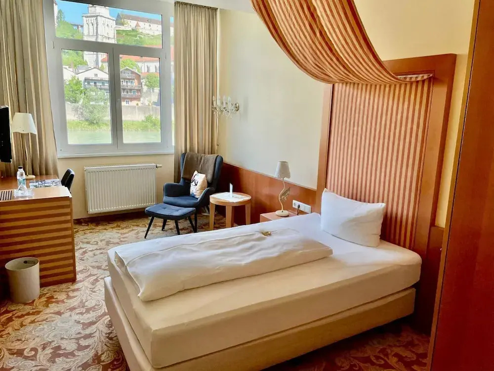 Hotel Burgblick, bei Burghausen