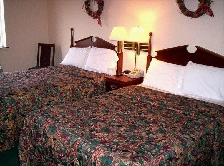 Western Inn & Suites Hampton