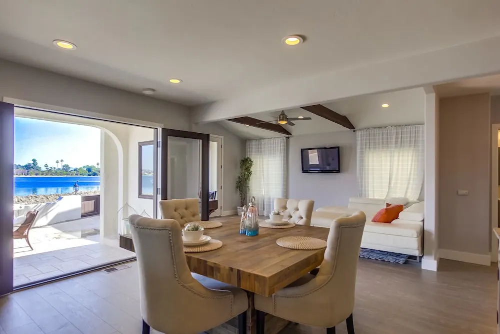 Point Break 1 3 Bedrooms 2 Bathrooms Condo