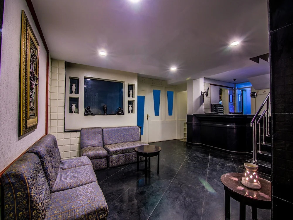 OYO Rooms Jayanagar South End Metro