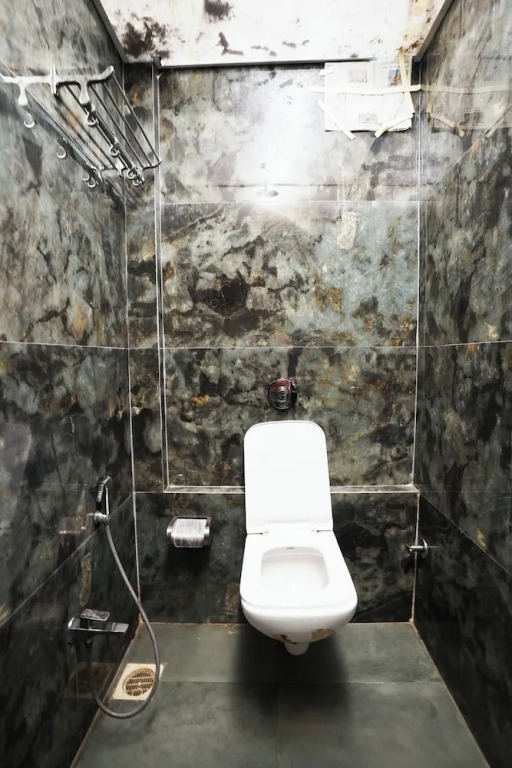 Hotel O Versova Inn
